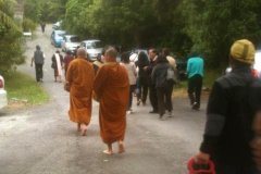 Everyone makes their way up to the sala to prepare for the main meal.
