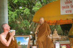 A delightful meeting with Ajahn Anek.