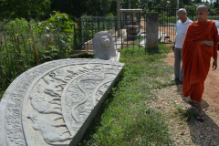 A single stone - but only half of the full work. Ours will be a bit smaller.