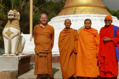 Luang Por Poi visiting with monks from Auckland.