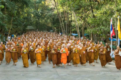 About 2000 monks process around the central stupa.