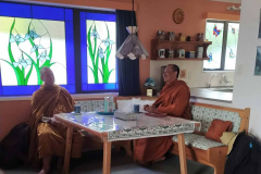 We stopped at Om Noi and Michaels house in Paraparaumu. It is nice to have a shower and relax. Sadhu.