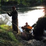 The tide was in when we arrived. A drop of nearly 2 meters meant carving a slot between trunk and bank. A rather muddy exit.