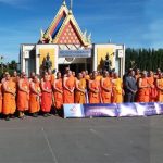 "The Union of Thai Sangha in Oceania." Most of the monks attending stand in front of the main dhamma hall.