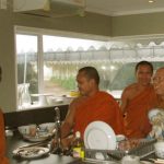 A happy breakfast kitchen at Wat Patum Napier.